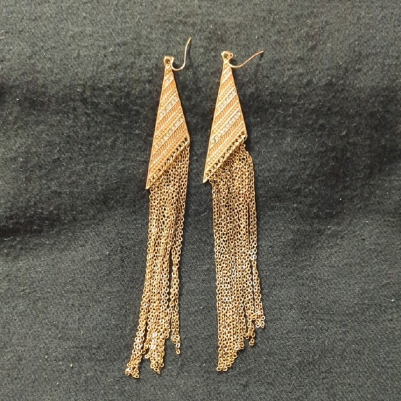 None Jewelry - Gold Tone Clear Rhinestone Triangle Chain Fringe Shoulder Duster Earrings